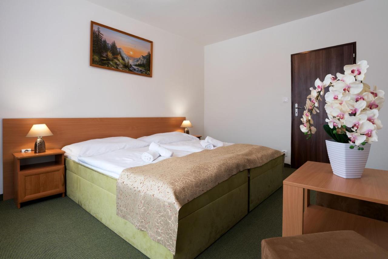 Hotel Lesana Stará Lesná Exteriér fotografie